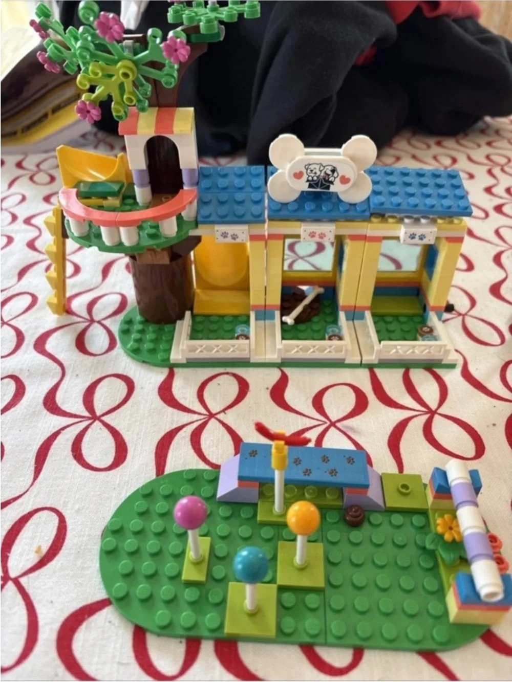 LEGO Friends dog rescue center - Picture 4 of 8